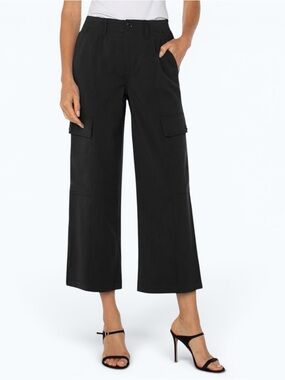 NWT Liverpool Black Brenda Hi-Rise Cargo Crop Pant, Size 4/27P, MSRP $109
